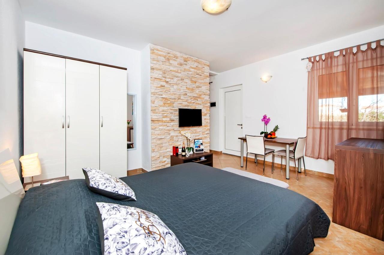 Appartement F&r *